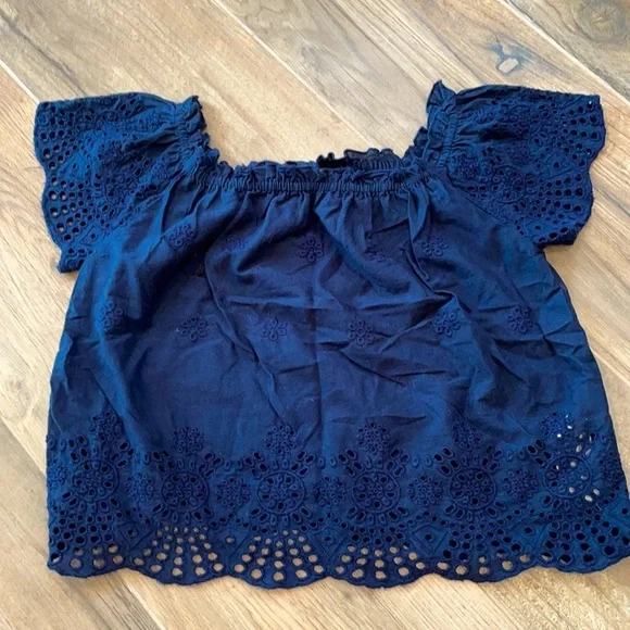 Hollister top XS. - Picture 3 of 5